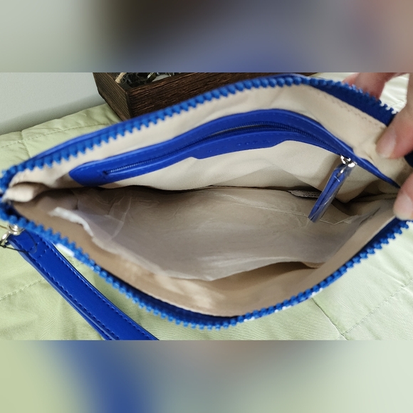 NWT Rae Dunn Clutch - Picture 4 of 4